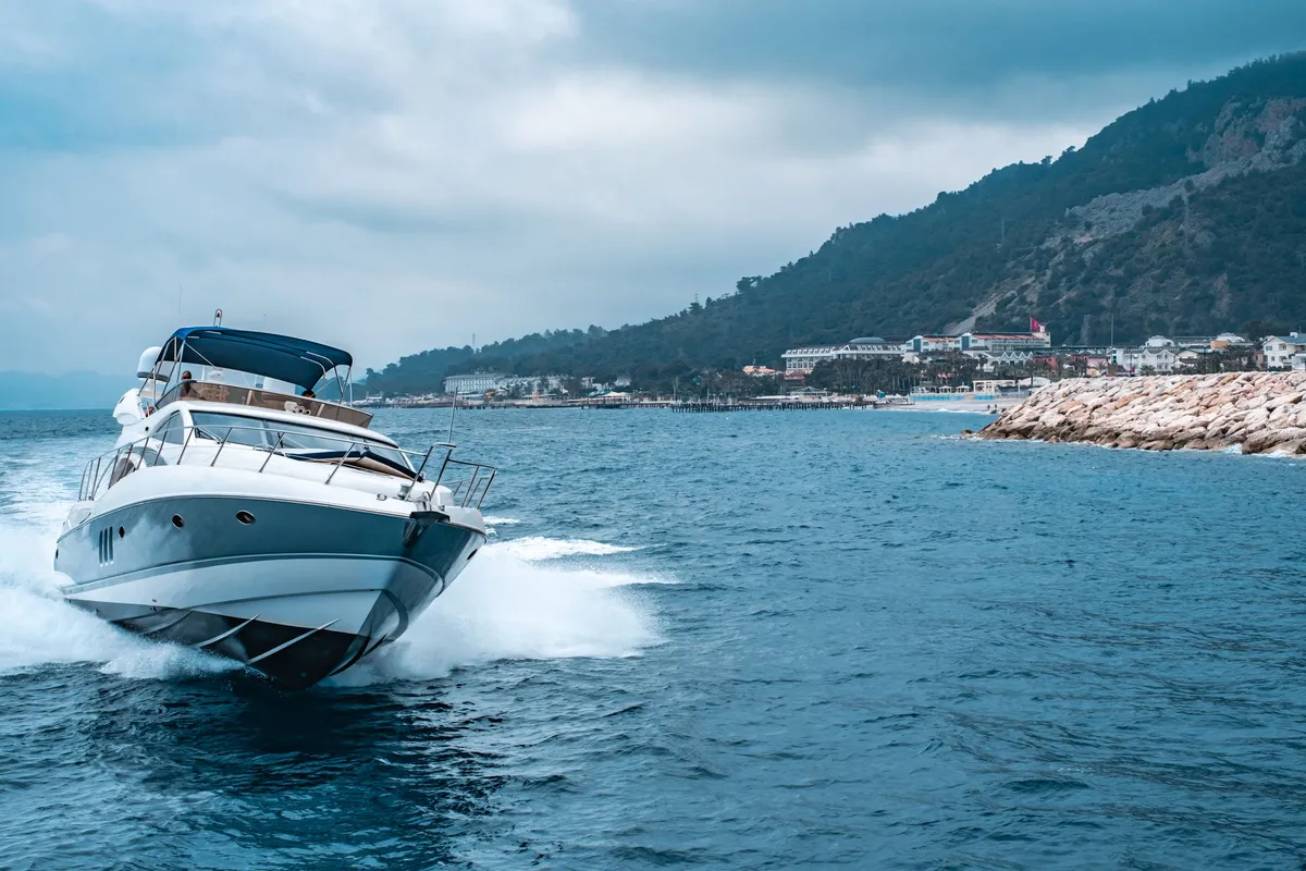 Yacht